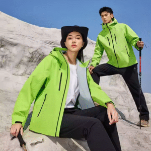 OEM/ODM Custom Waterproof Hard Shell Hooded Jacket for Outdoor Sports Mountain Running Hiking Skiing Windbreak Rain Coat-Green